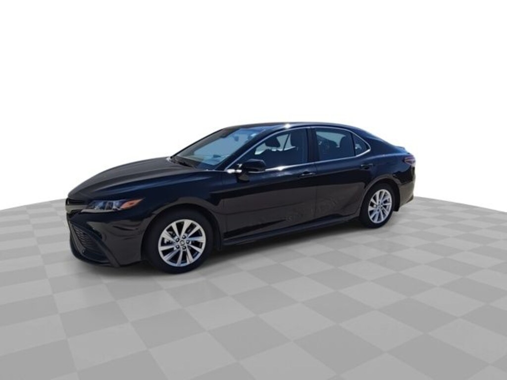 Used 2024 Toyota Camry SE Sedan