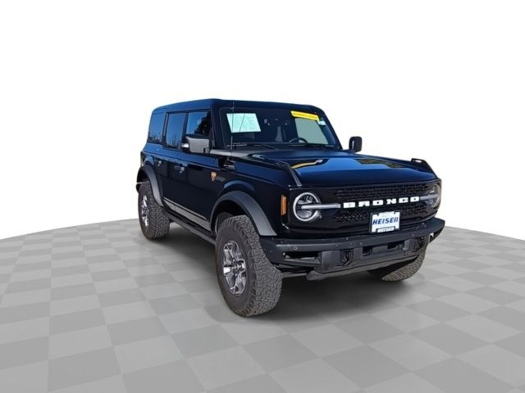 Used 2025 Ford Bronco Badlands SUV