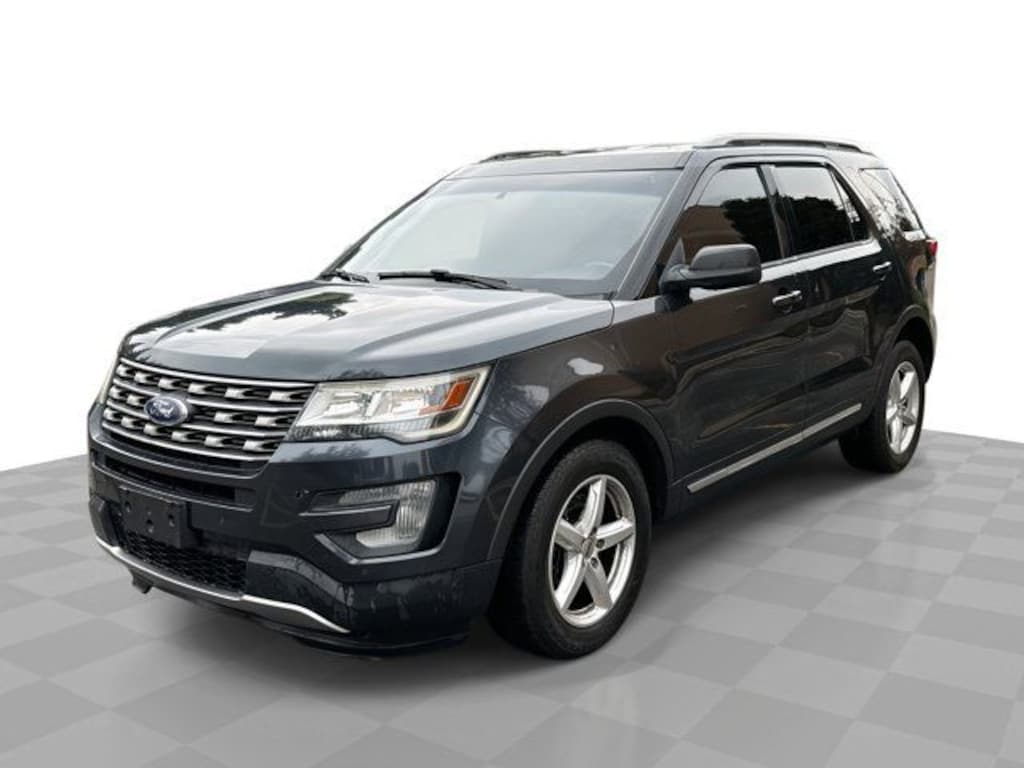Used 2017 Ford Explorer XLT SUV