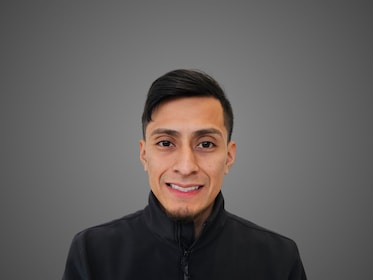 Staff member Edwin Gutierrez from ID_e82dd7843494