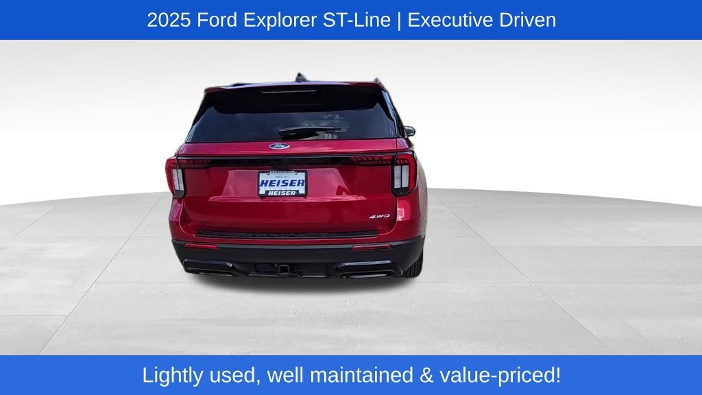 2025 Ford Explorer ST-Line photo 4