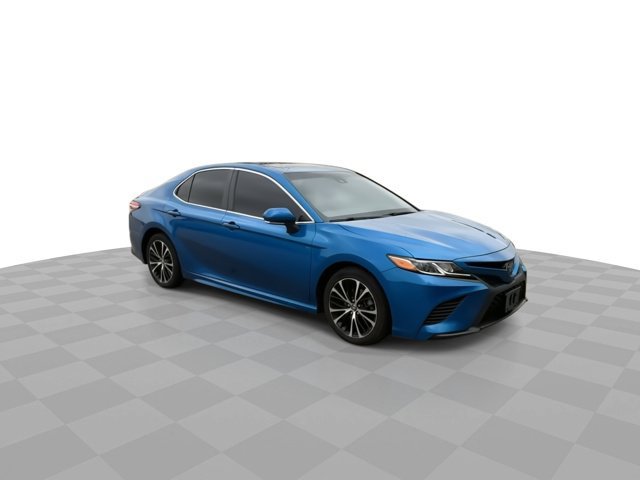 Used 2018 Toyota Camry LE Sedan