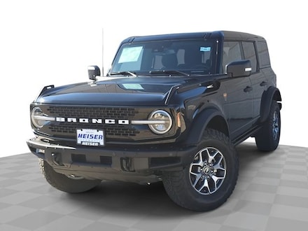 2025 Ford Bronco Badlands SUV