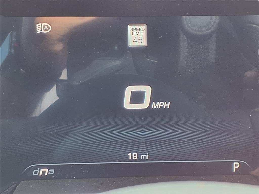 2025 Alfa Romeo Giulia Base - Photo 12