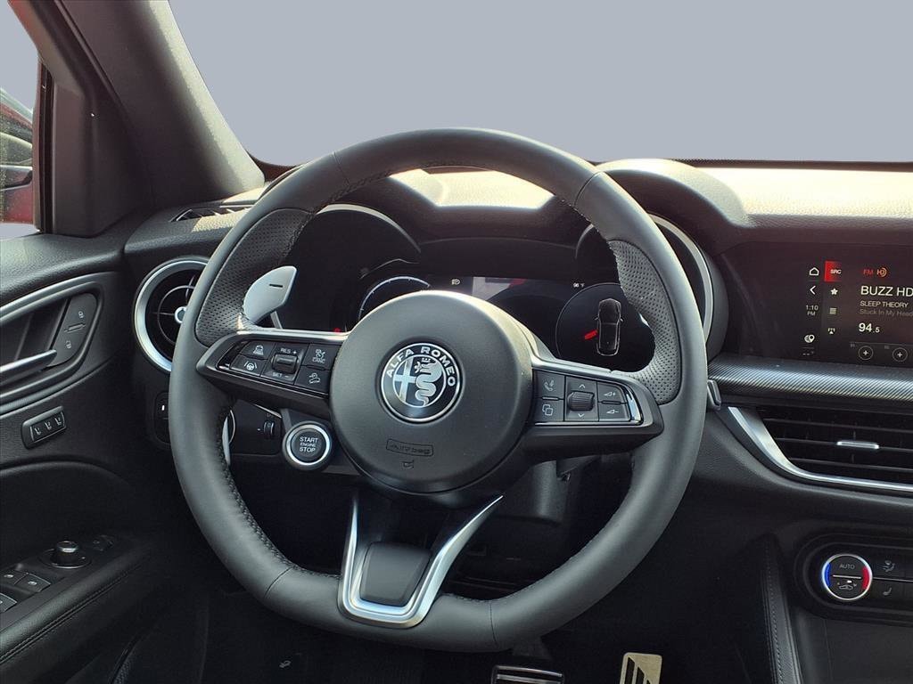 2025 Alfa Romeo Stelvio Base - Photo 12