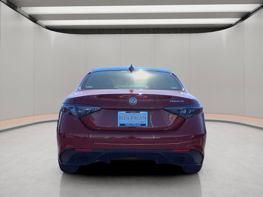 2025 Alfa Romeo Giulia Base - Photo 6