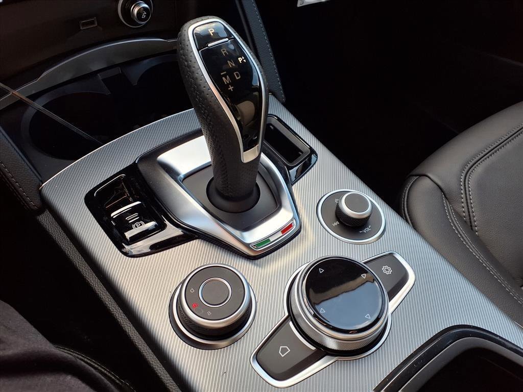 2025 Alfa Romeo Stelvio Base - Photo 15