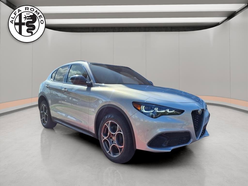 2025 Alfa Romeo Stelvio AWD