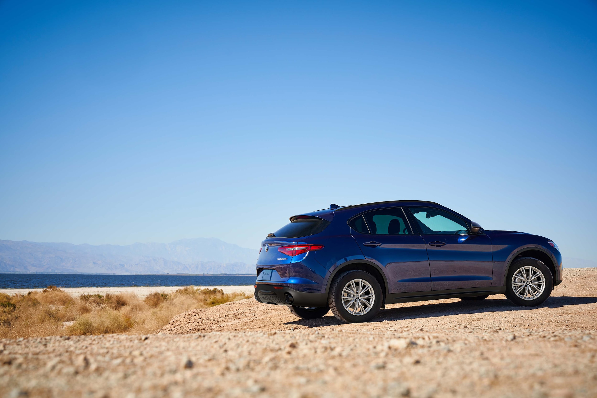 2022_AlfaRomeo_Stelvio_Sprint.jpg