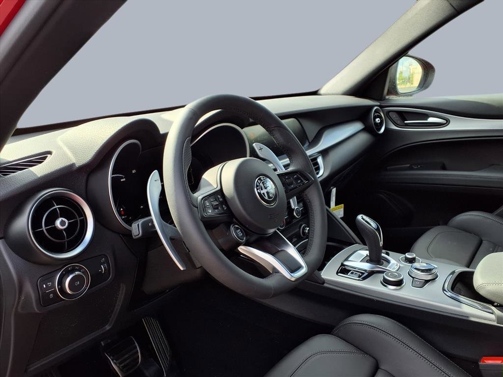 2025 Alfa Romeo Stelvio Base - Photo 8