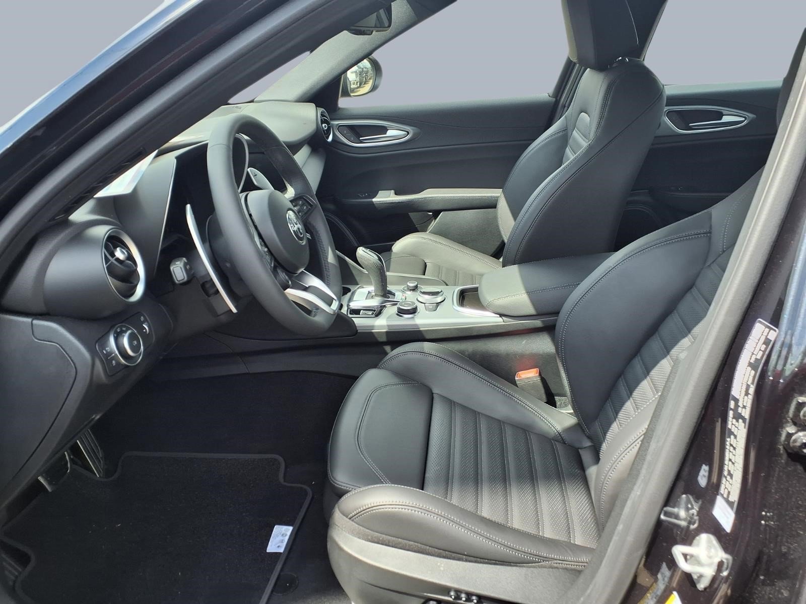 2026 Alfa Romeo Giulia Base - Photo 10