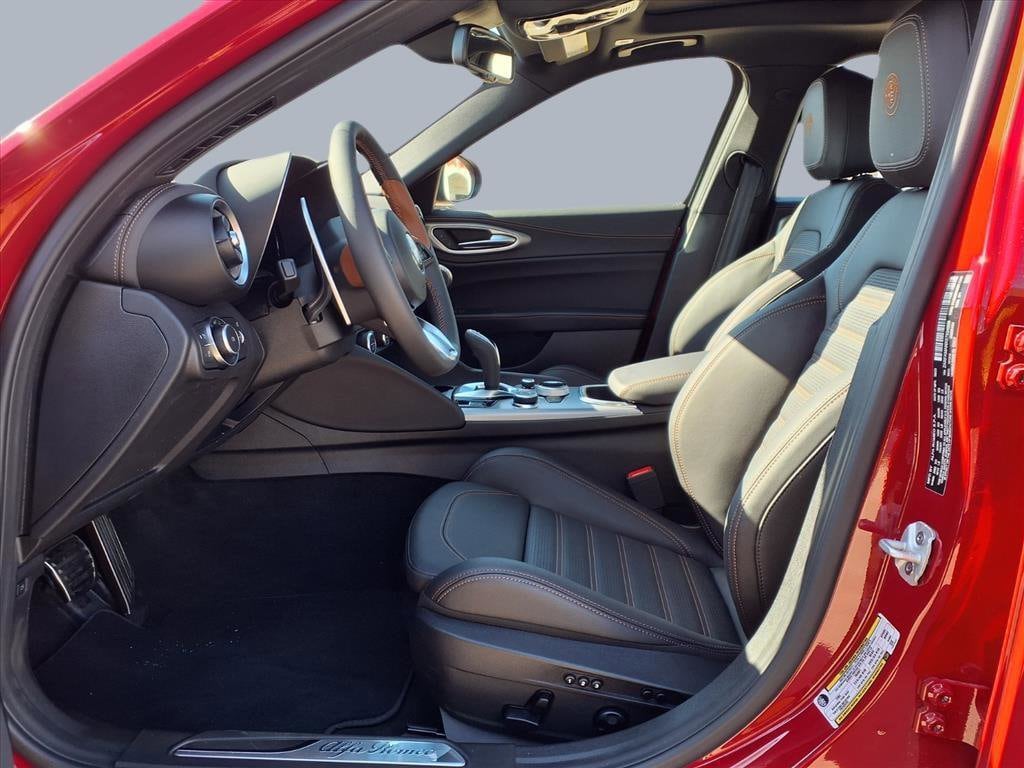 2025 Alfa Romeo Giulia Intensa - Photo 8