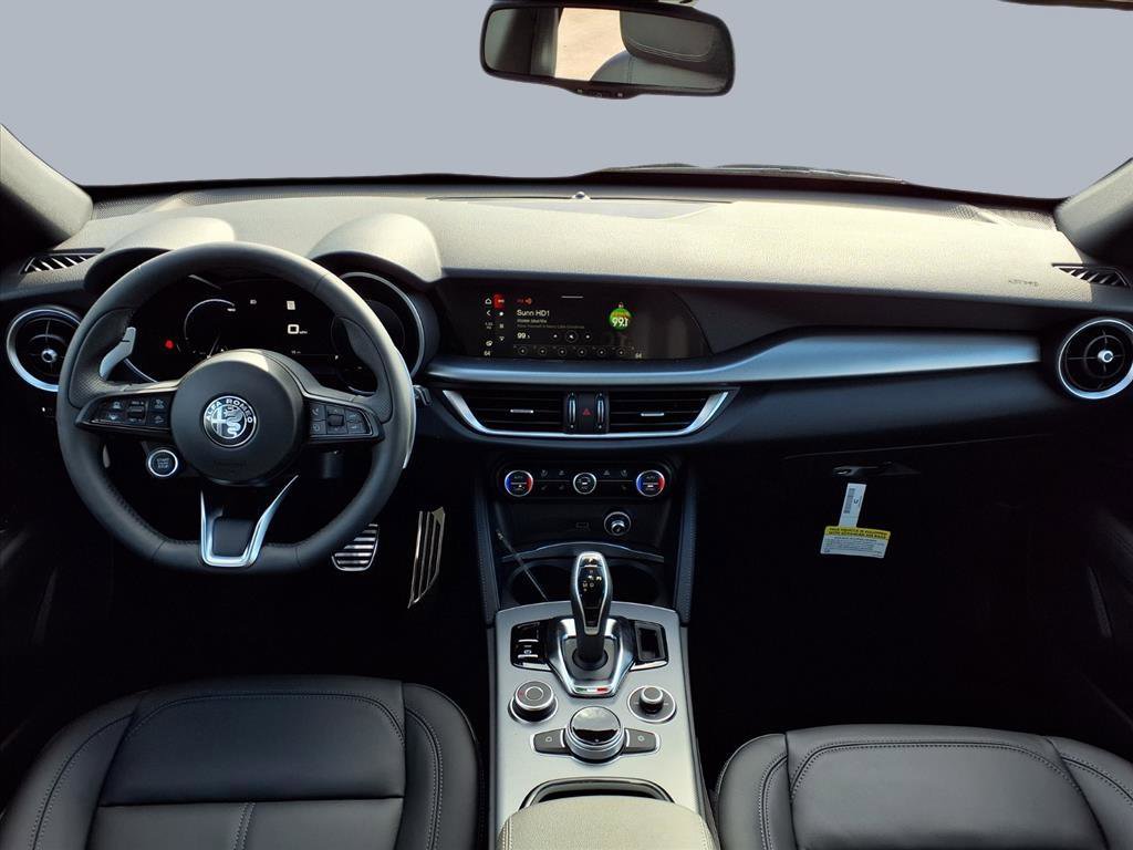 2025 Alfa Romeo Stelvio Base - Photo 10