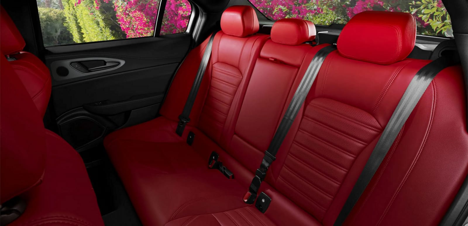 2023-alfa-romeo-giulia-back-seats.png