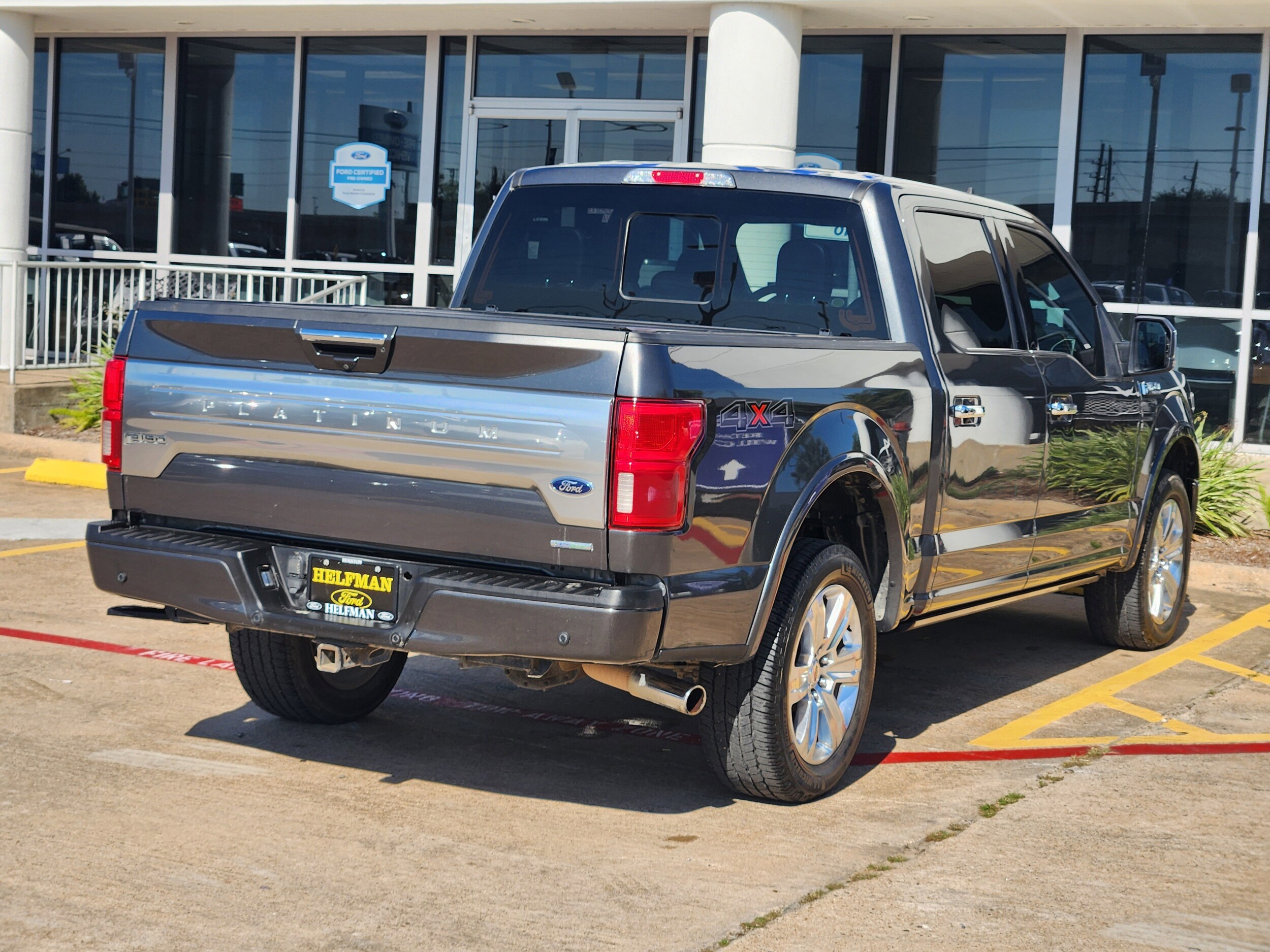 2019 Ford F-150 Platinum photo 2