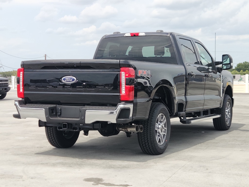 New 2026 Ford Super Duty F-250® Lariat® TRUCK