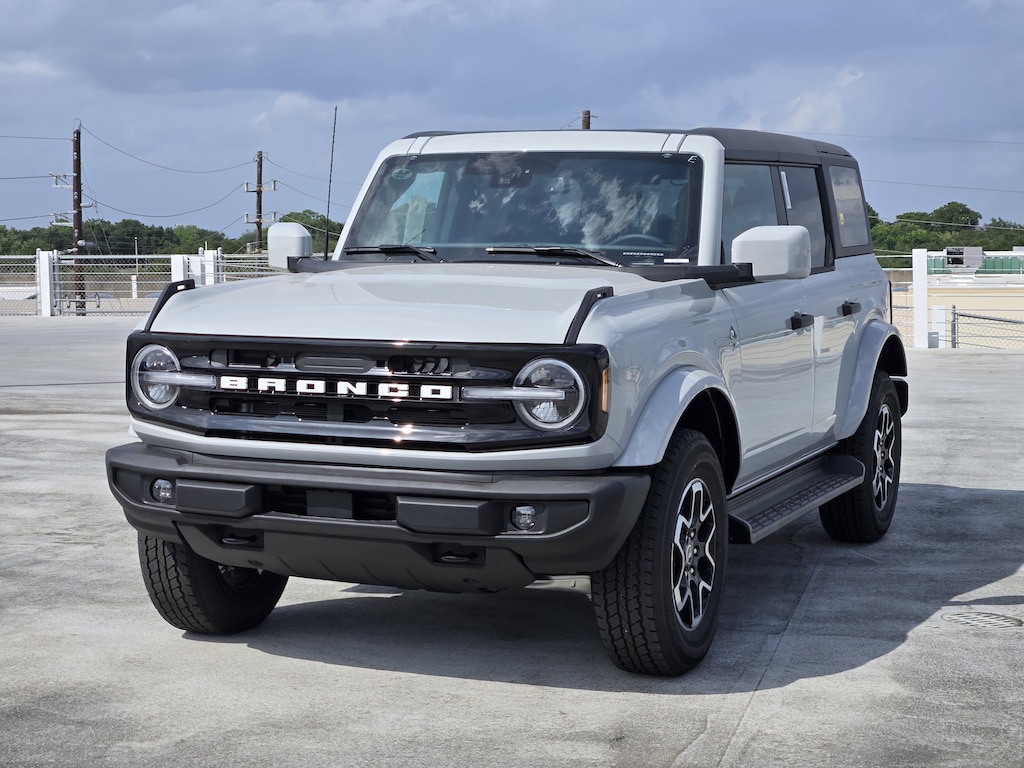 New 2026 Ford Bronco Outer Banks® SUV