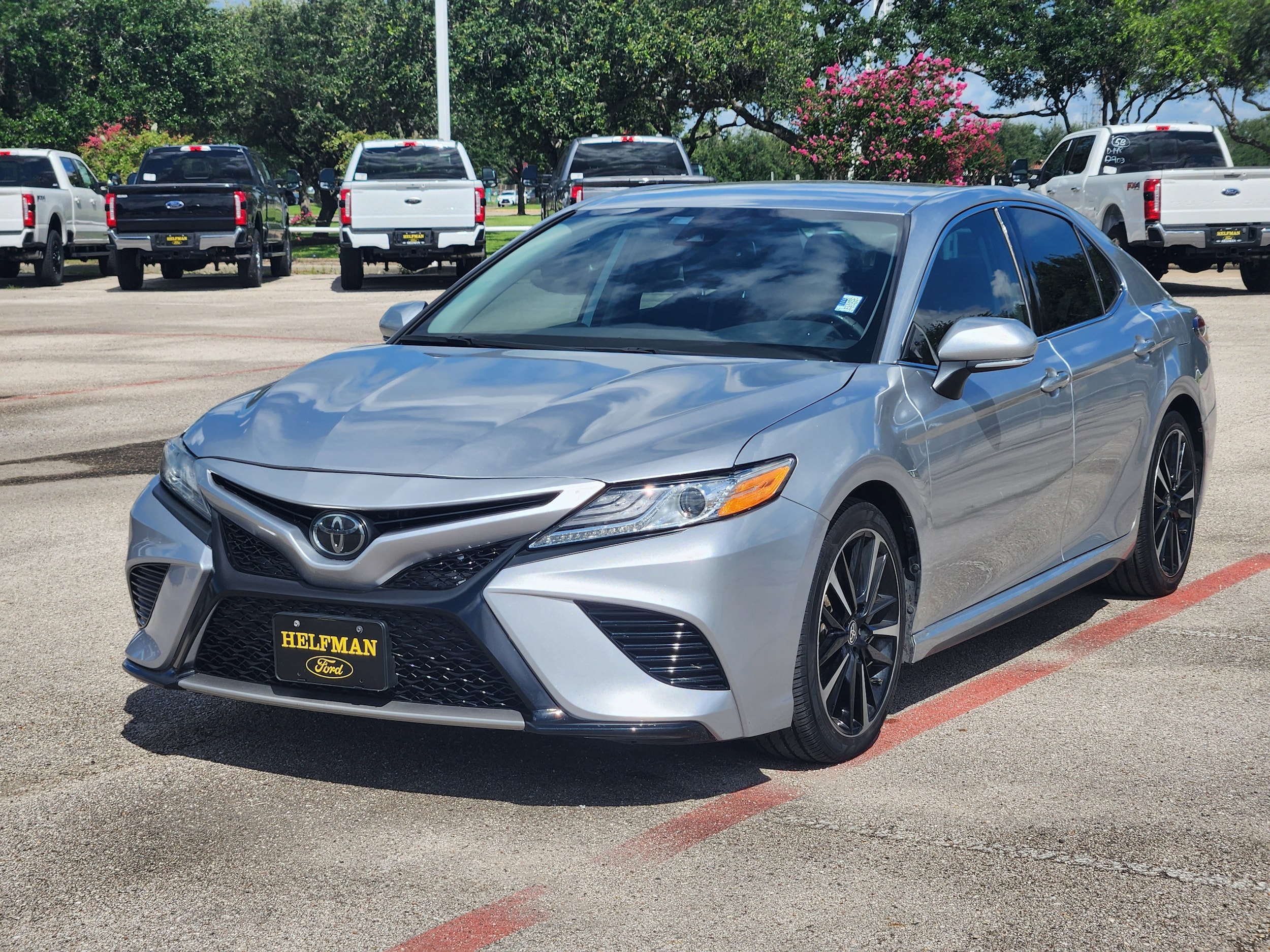 Used 2020 Toyota Camry XSE with VIN 4T1K61AK2LU511537 for sale in Stafford, TX