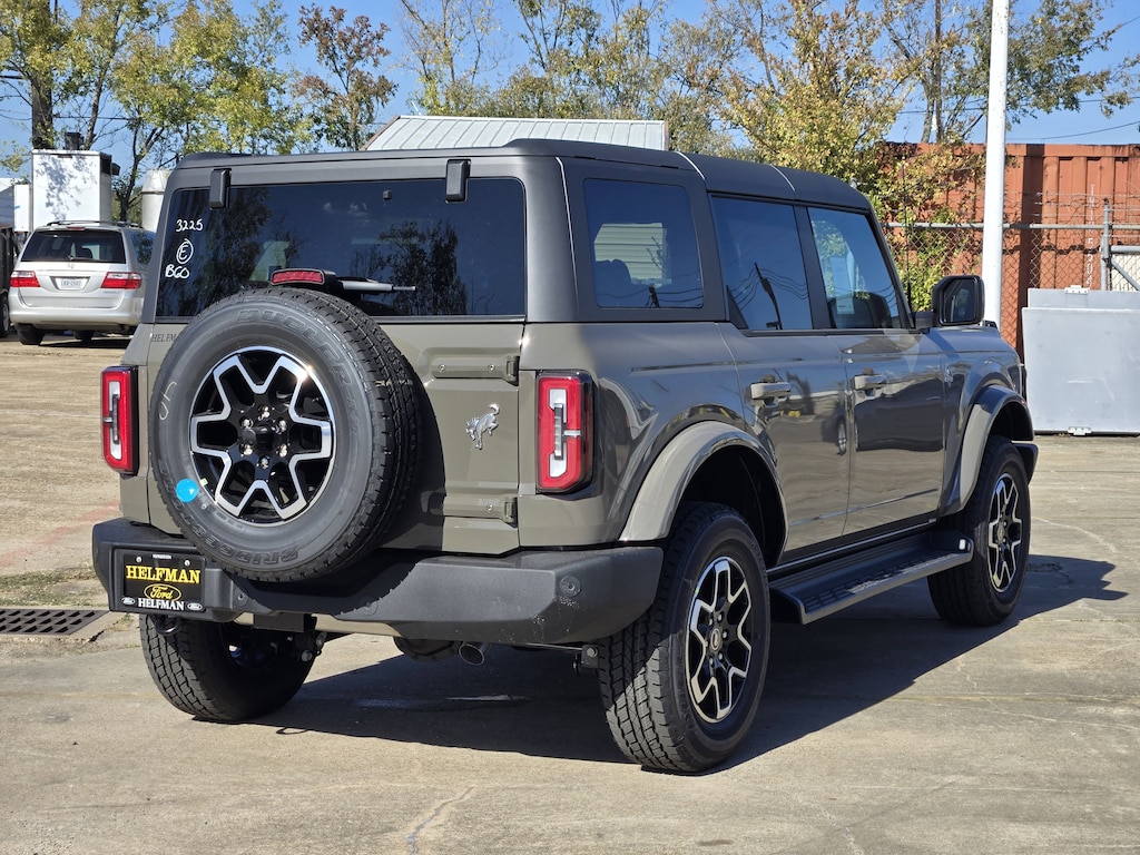 New 2025 Ford Bronco Outer Banks SUV