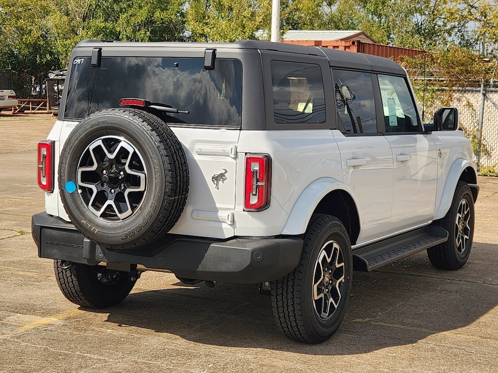 New 2025 Ford Bronco Outer Banks SUV