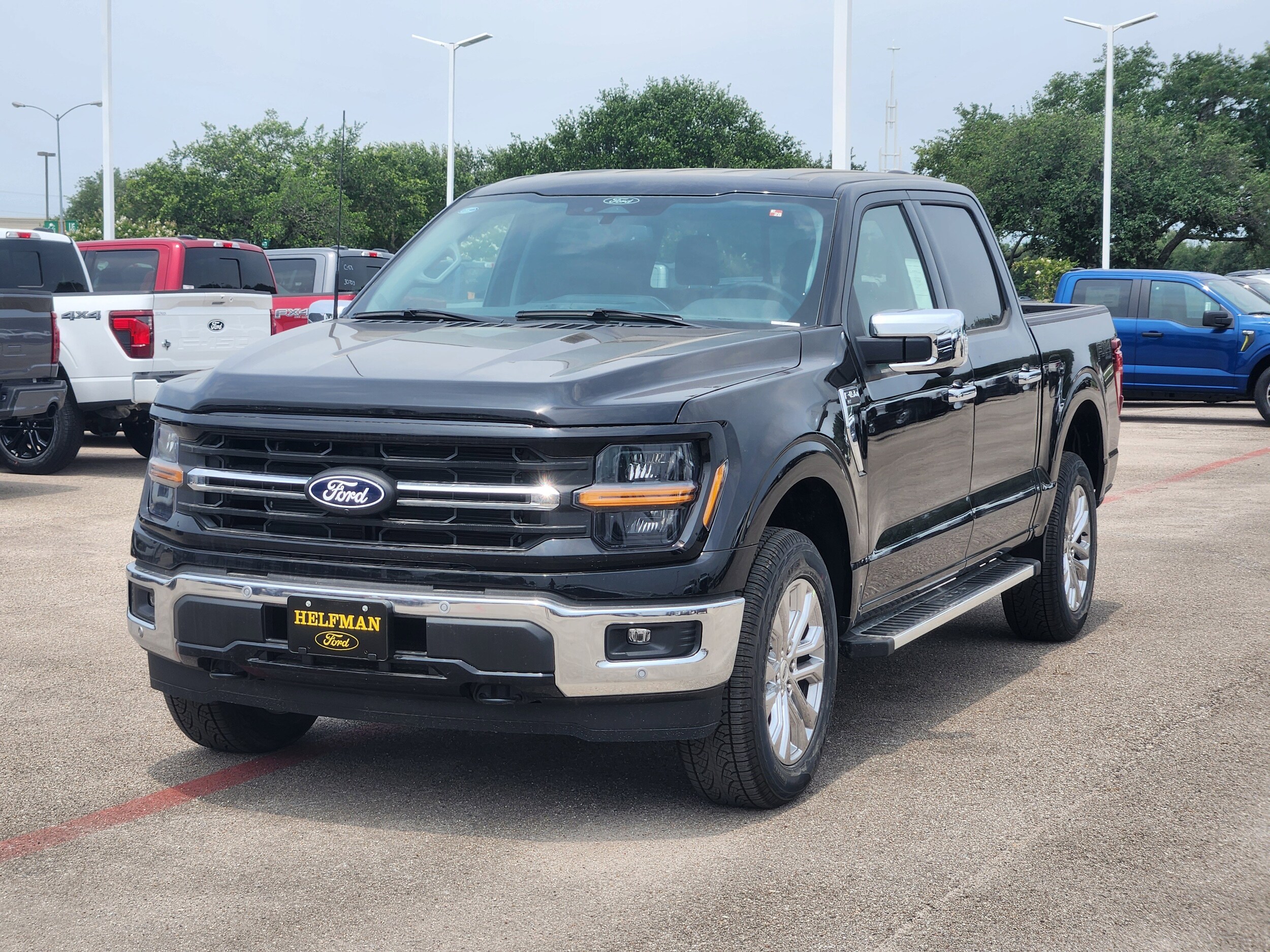 2025 Ford F-150 XLT photo 2