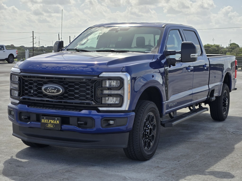 New 2026 Ford Super Duty F-350® Lariat® TRUCK