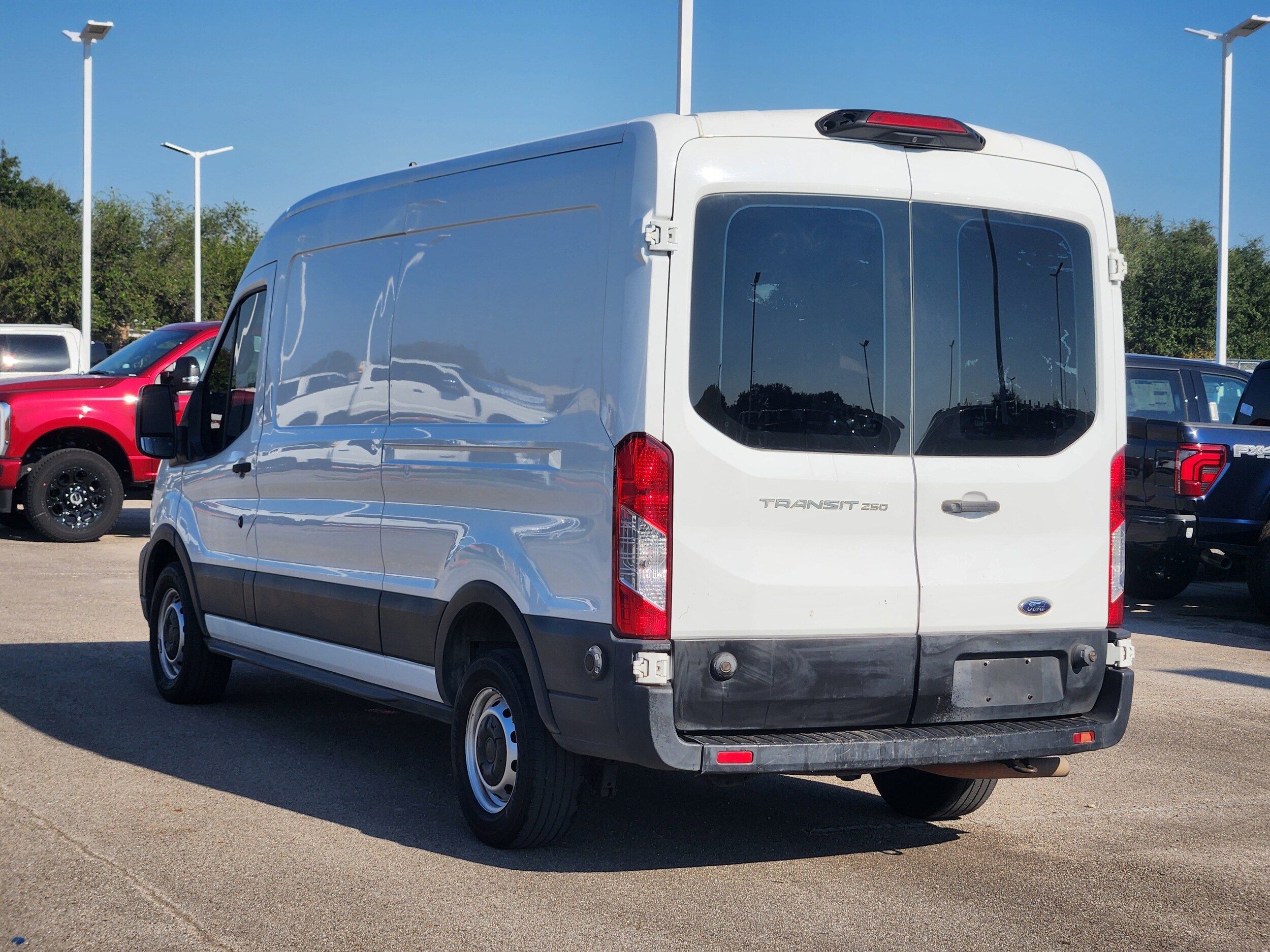 2020 Ford Transit photo 2