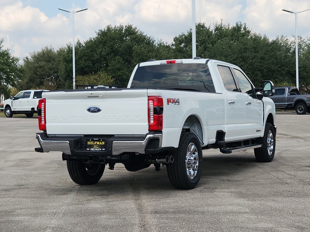 New 2026 Ford Super Duty F-350® Lariat® TRUCK