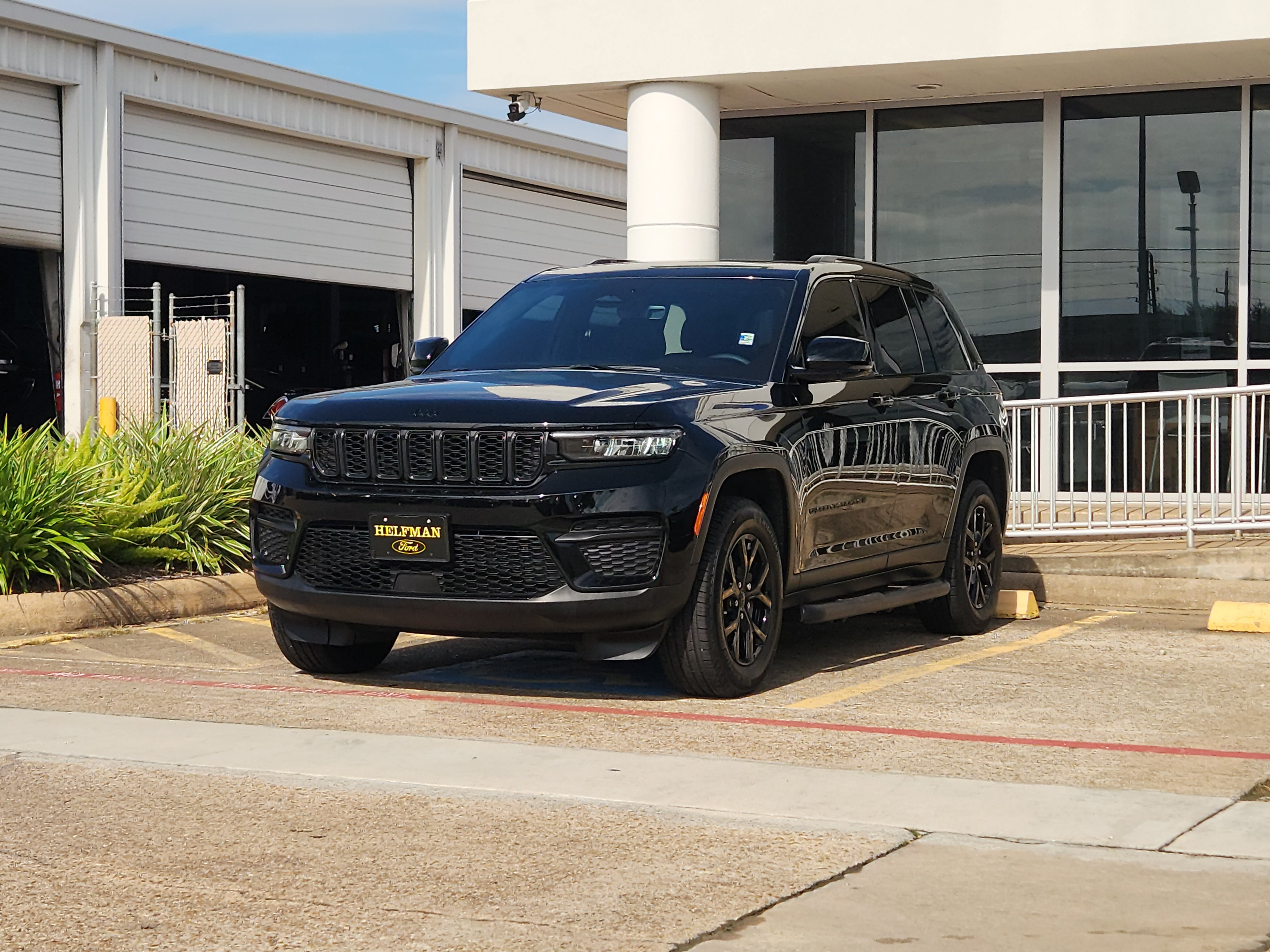 Used 2025 Jeep Grand Cherokee Altitude X SUV