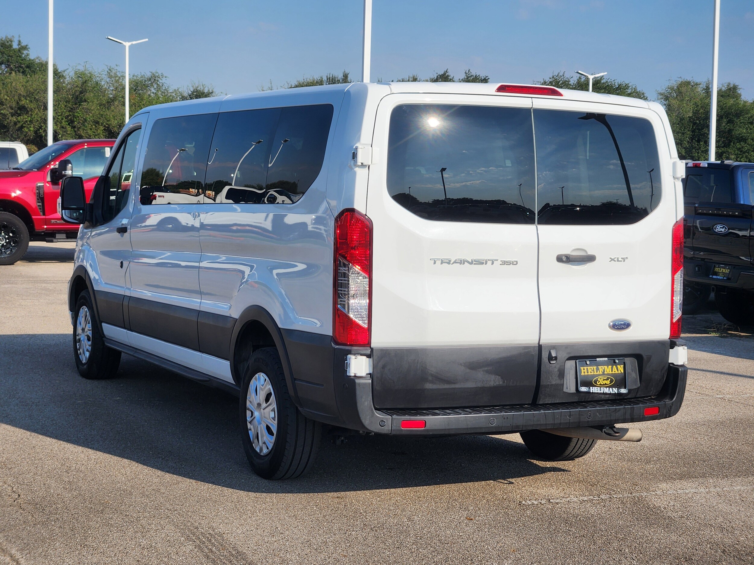 2022 Ford Transit photo 2