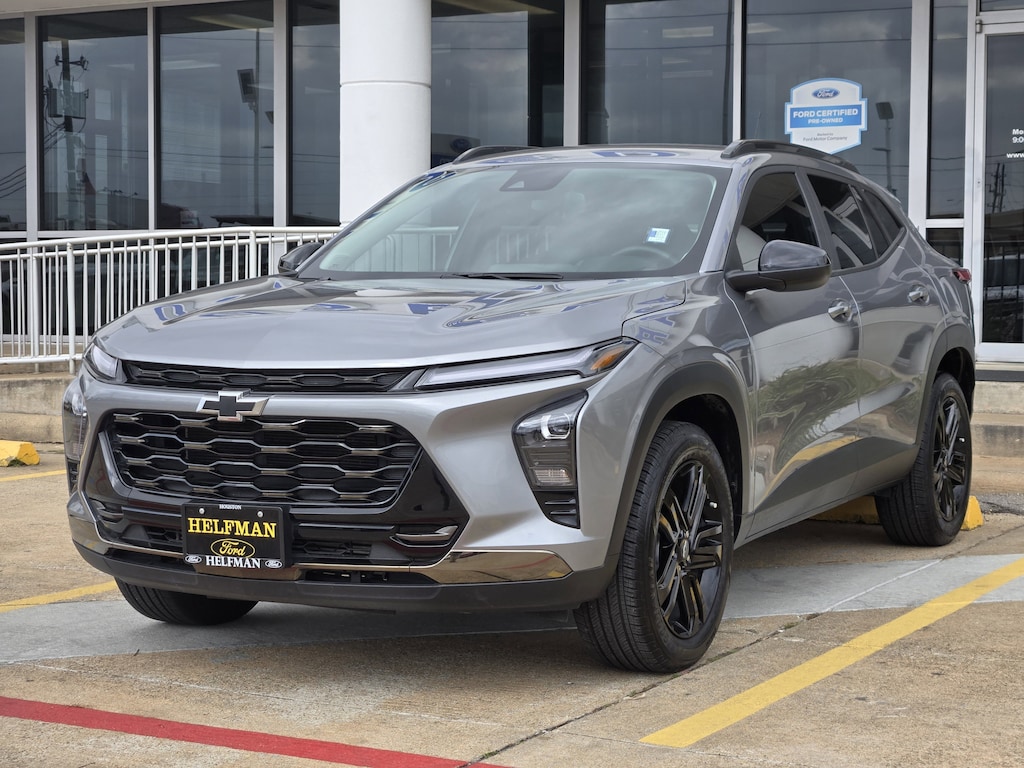 Used 2025 Chevrolet Trax Activ SUV