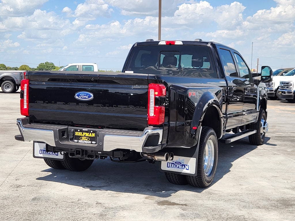 New 2026 Ford Super Duty F-350® Lariat® TRUCK
