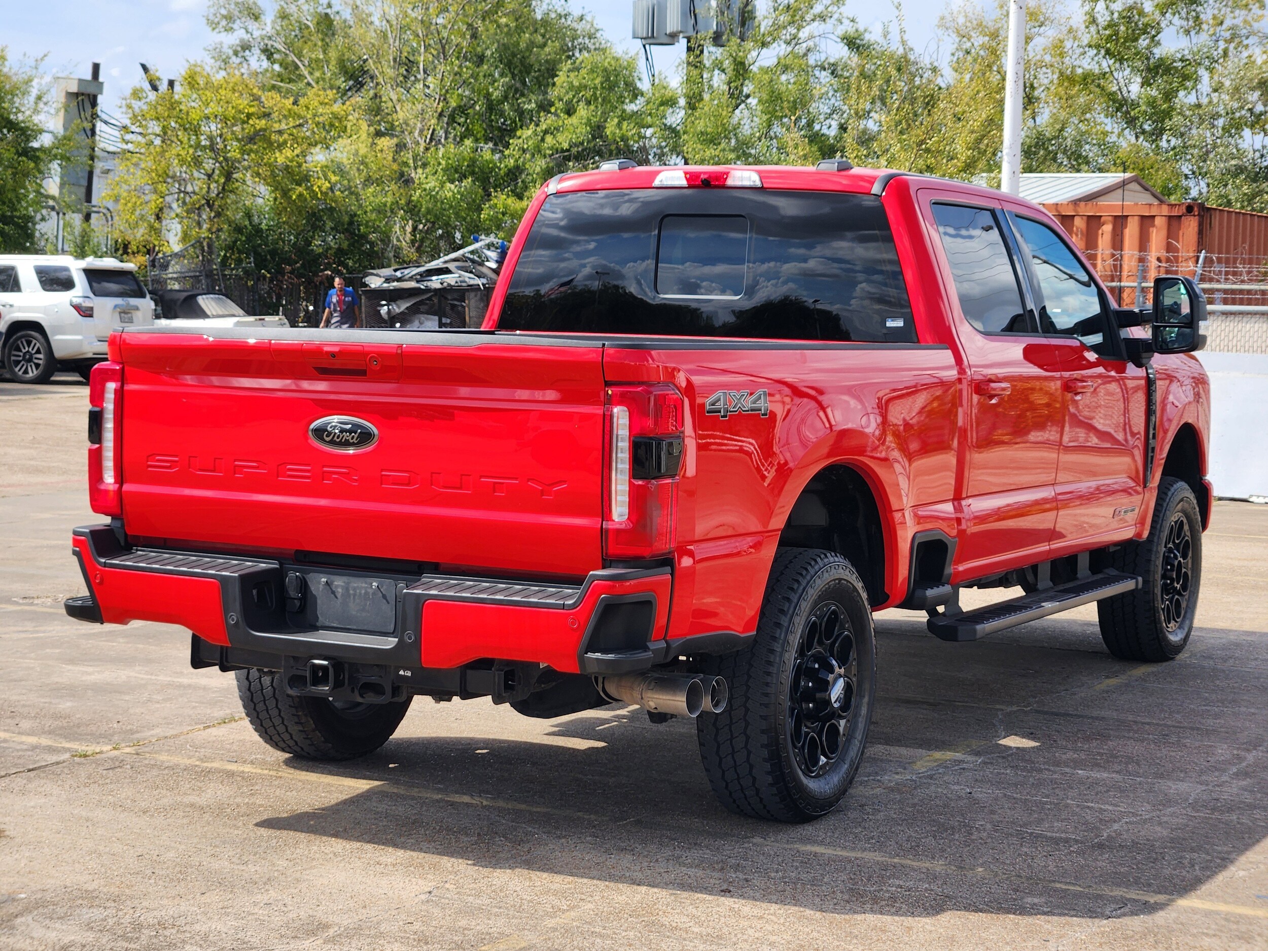 2024 Ford F-250 Lariat photo 2
