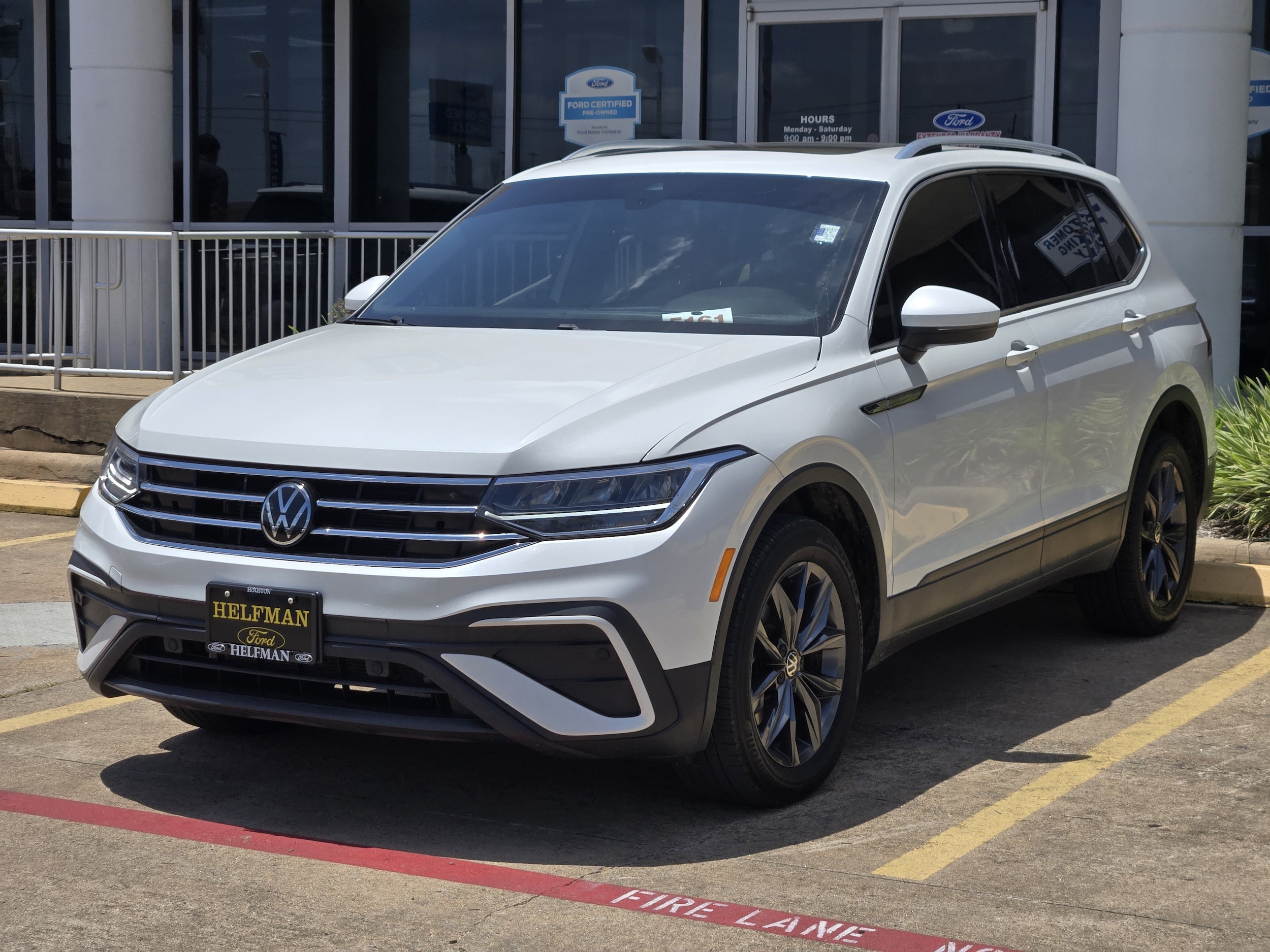 Used 2023 Volkswagen Tiguan SE with VIN 3VVNB7AX7PM035874 for sale in Meadows Place, TX