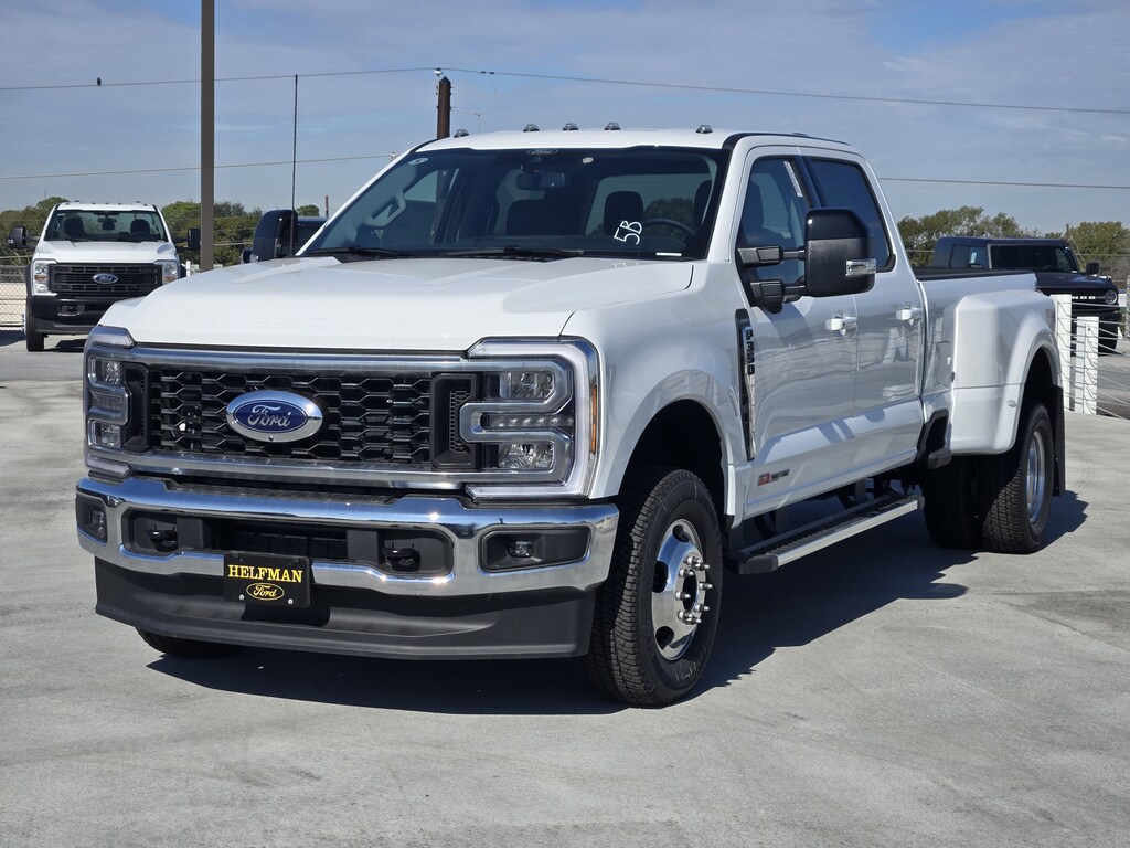 New 2026 Ford Super Duty F-350 Lariat TRUCK