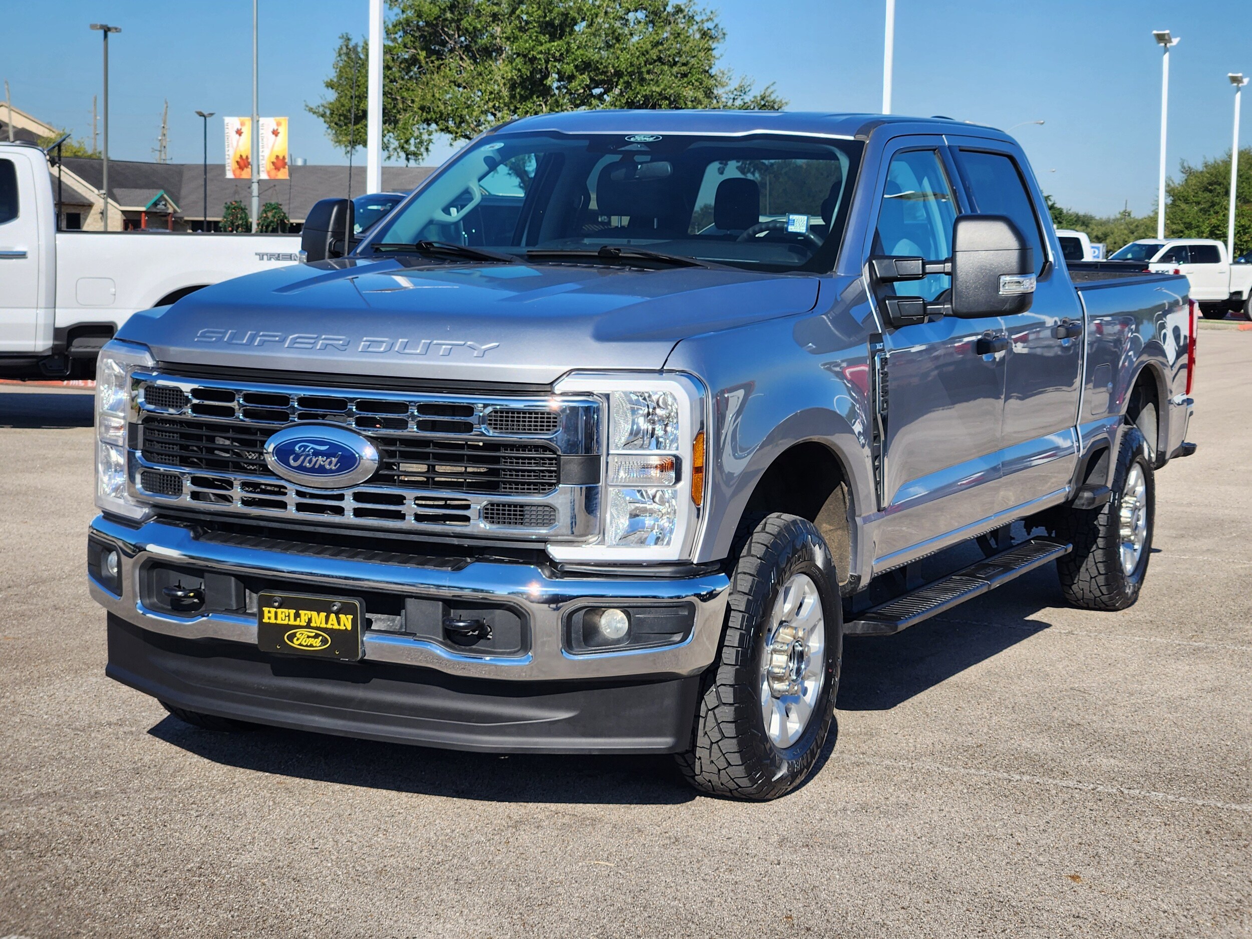 2024 Ford F-250 XLT photo 2