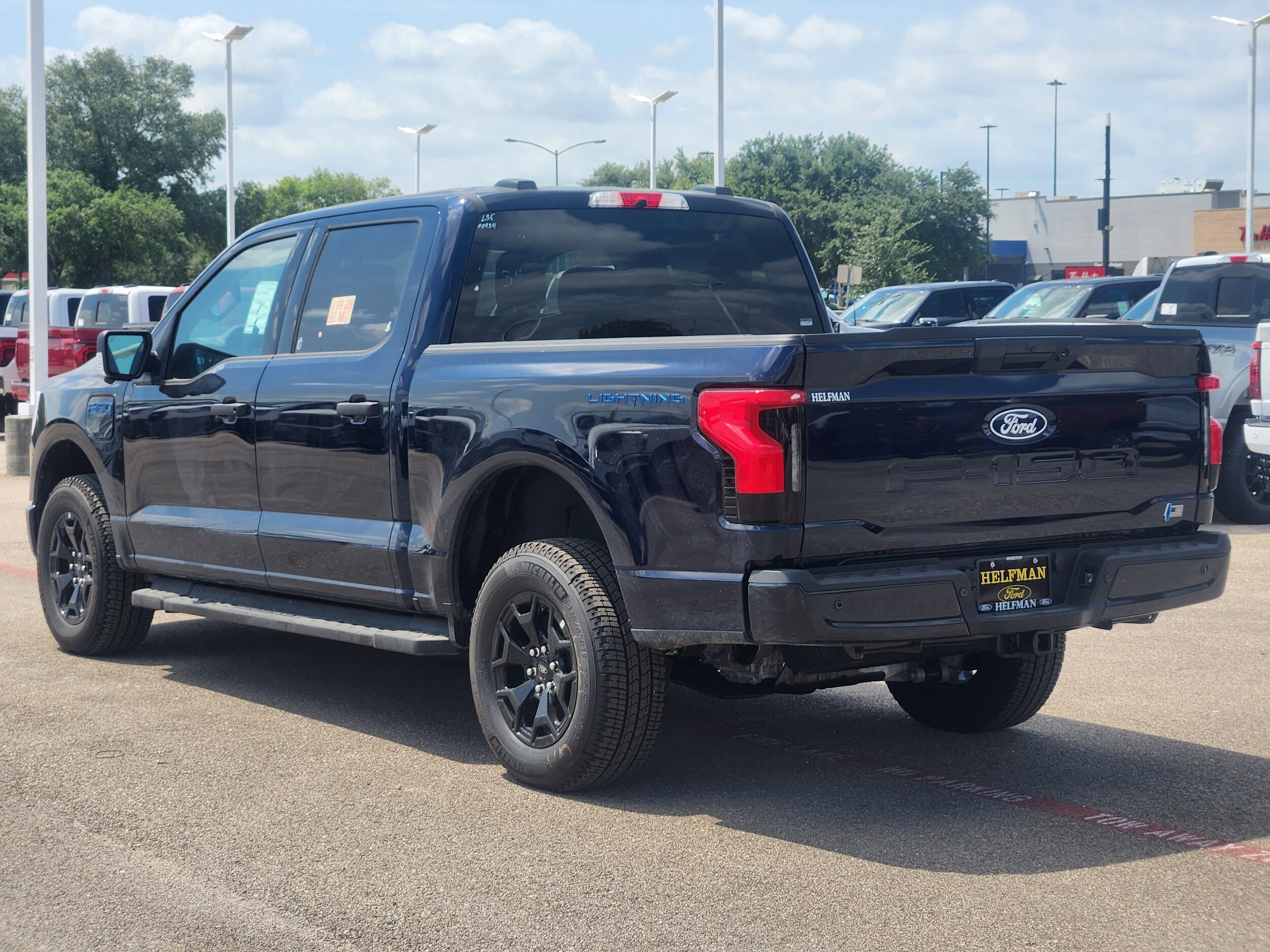 2025 Ford F-150 Lightning XLT photo 4