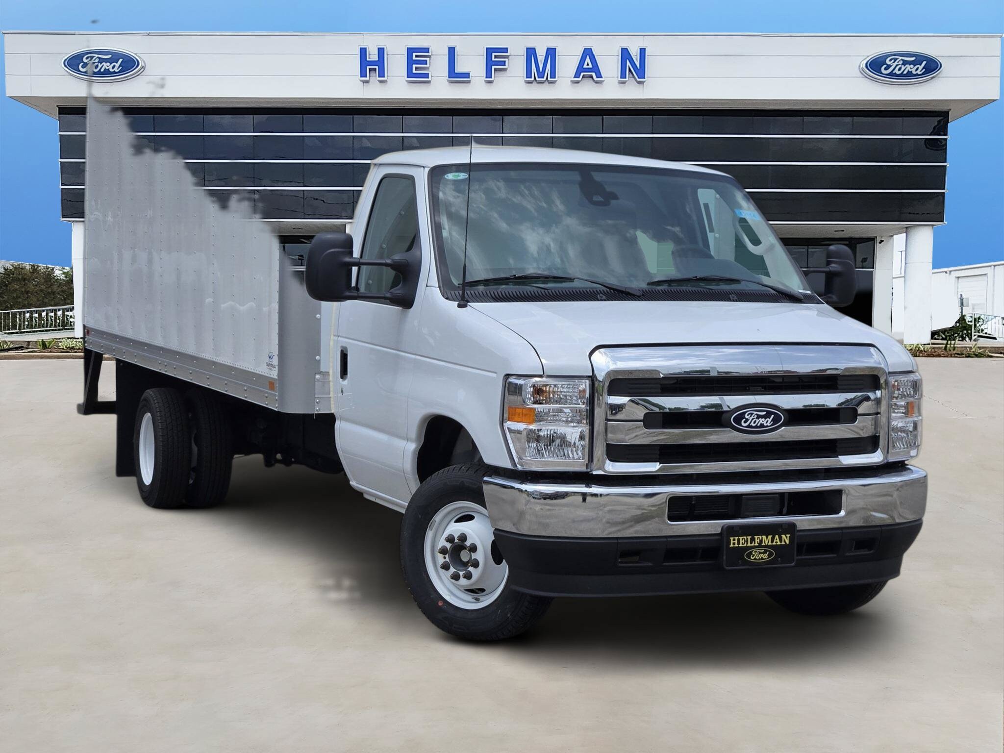 Oxford White 2027 Ford E-Series Chassis Pickup Truck Rear-Wheel Drive 6-Speed Automatic