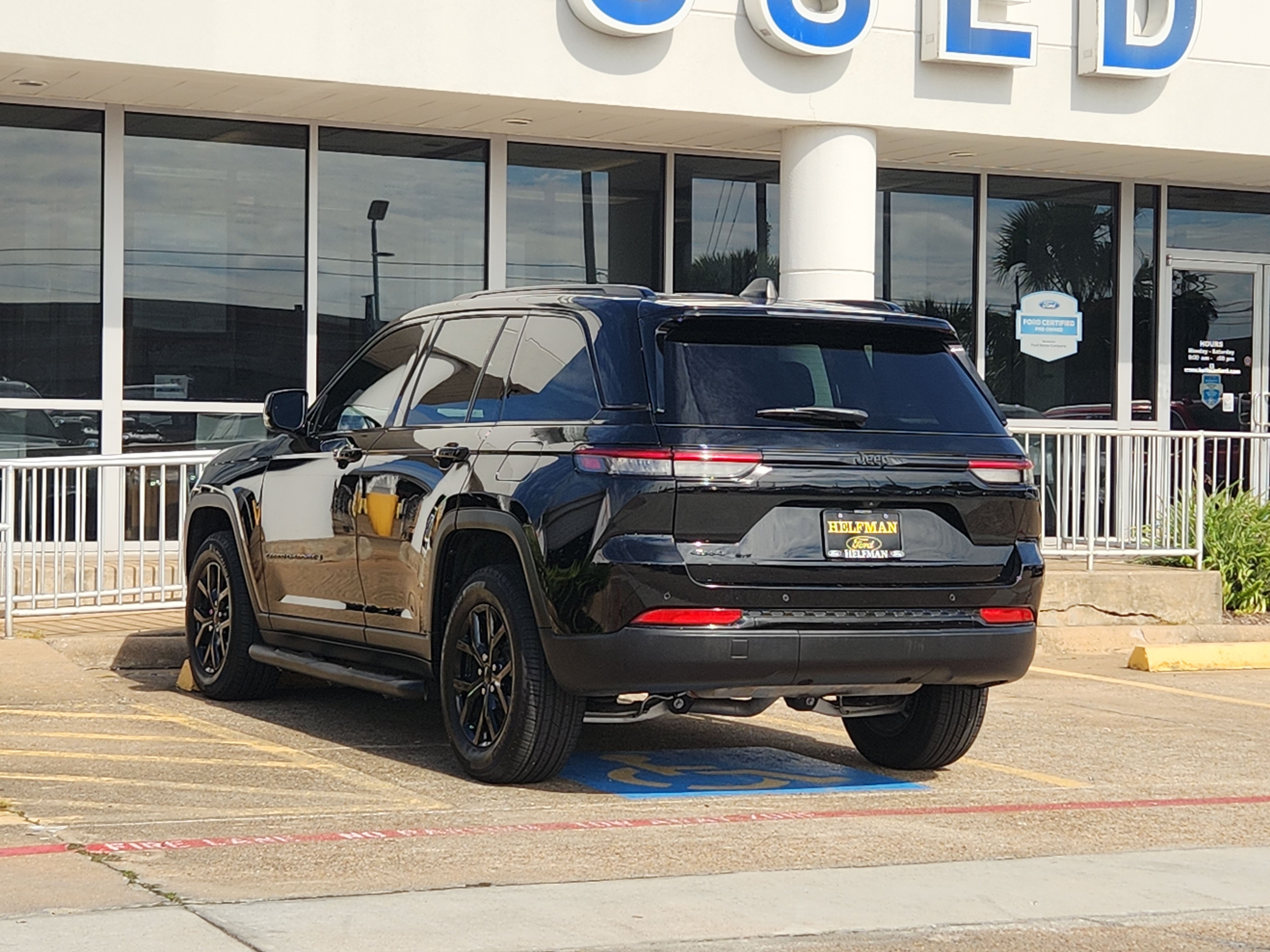 Used 2025 Jeep Grand Cherokee Altitude X SUV