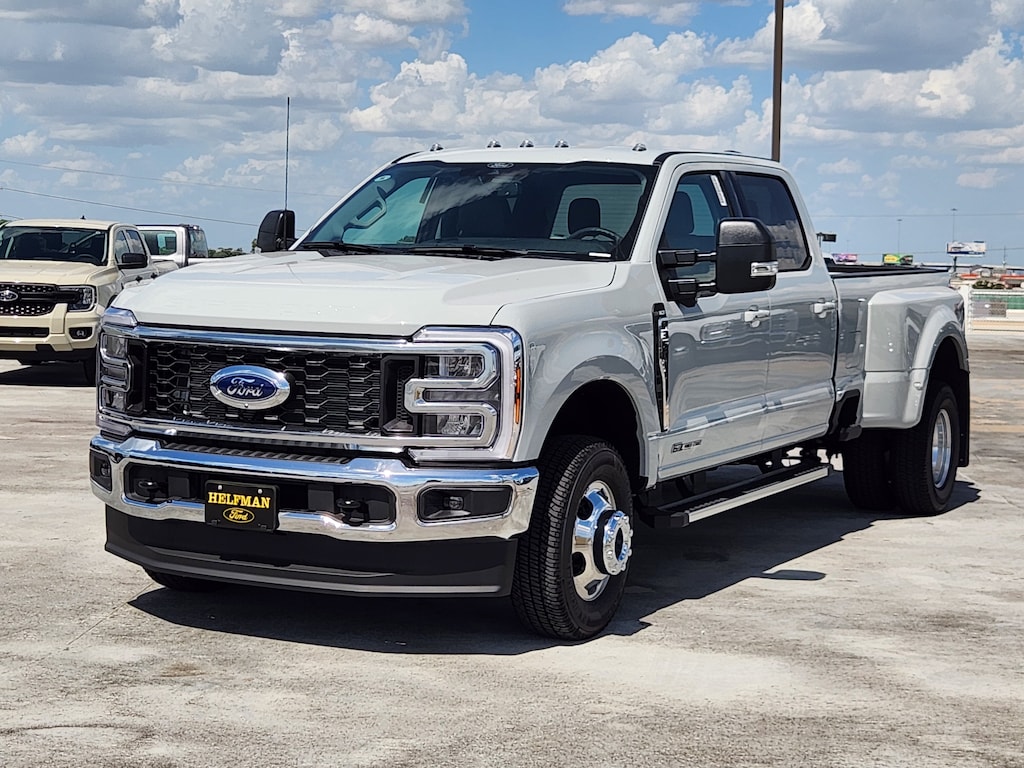 New 2026 Ford Super Duty F-350® XLT TRUCK
