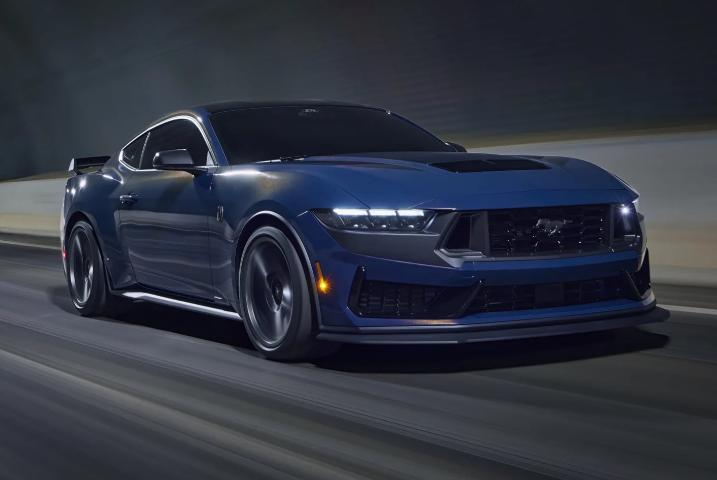 2025-ford-mustang-driving.png