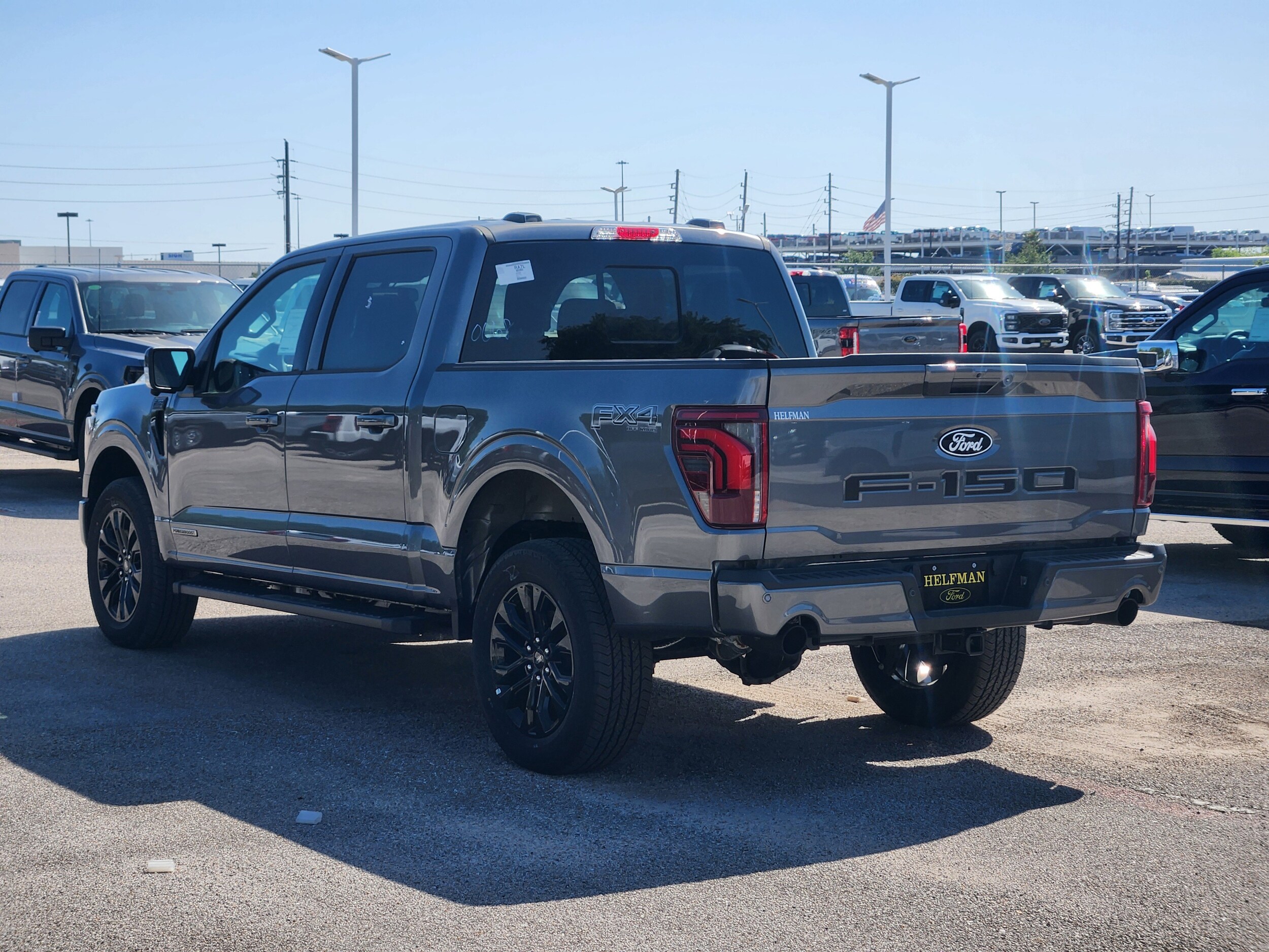2025 Ford F-150 Lariat photo 4
