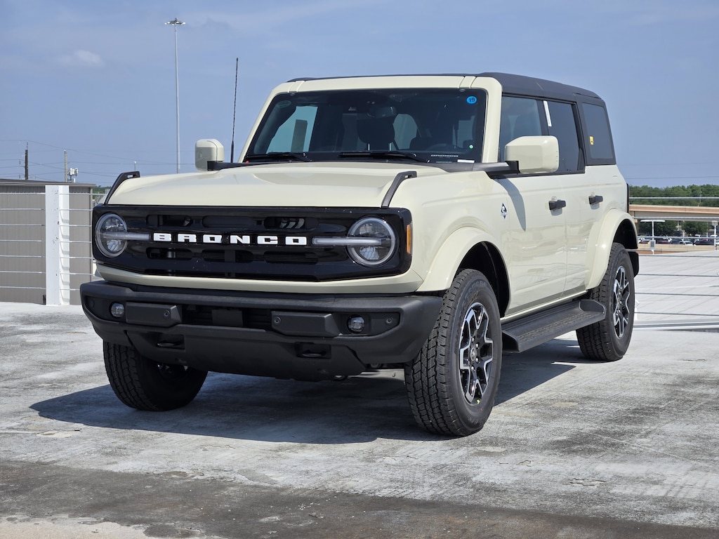 New 2026 Ford Bronco Outer Banks® SUV