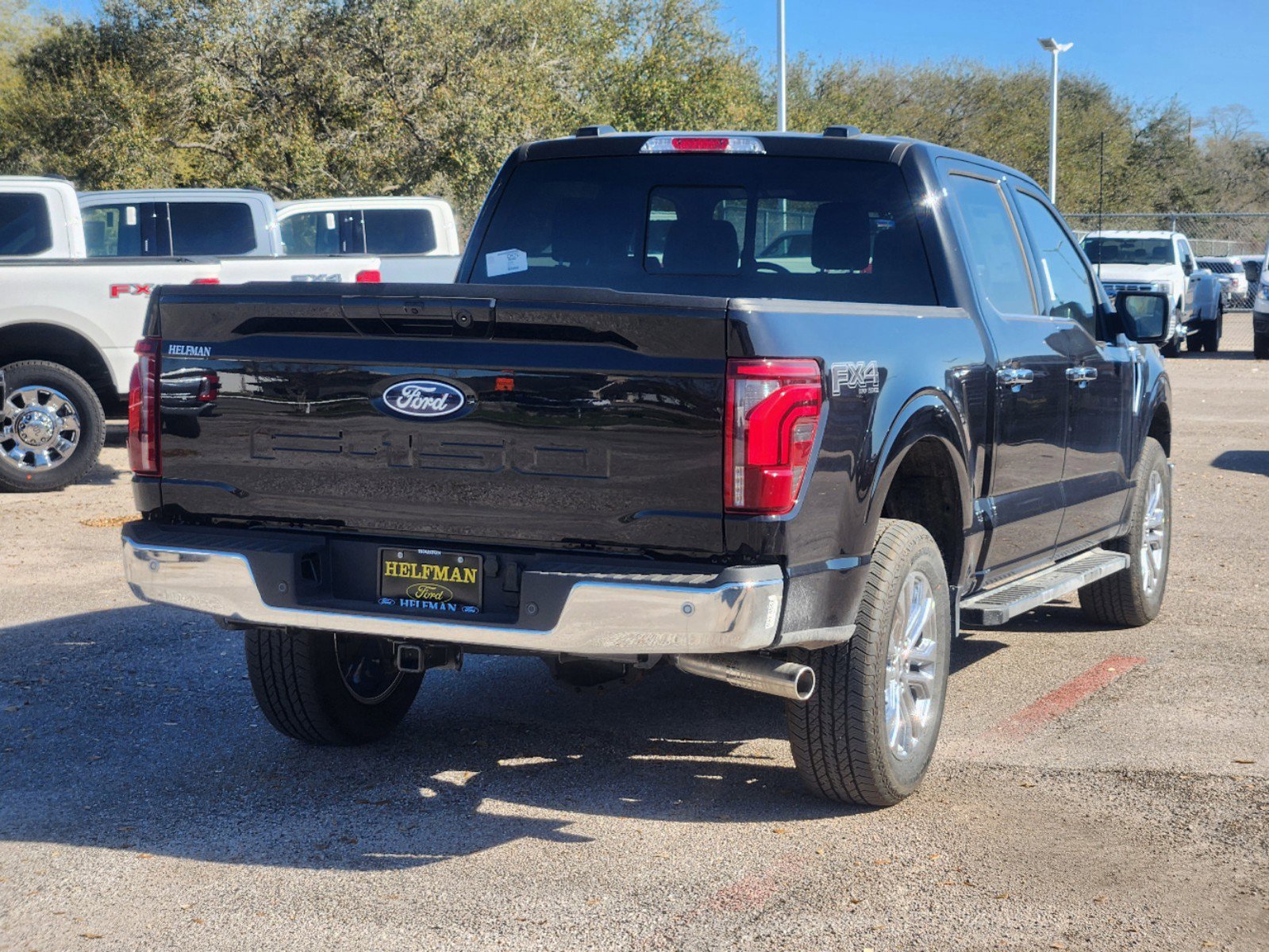 2025 Ford F-150 Lariat photo 3