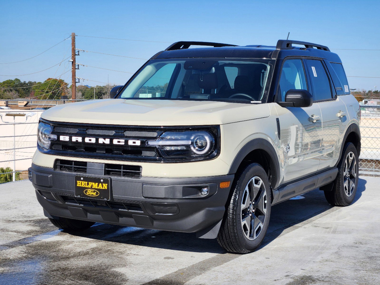2024 Ford Bronco Sport Outer Banks photo 2
