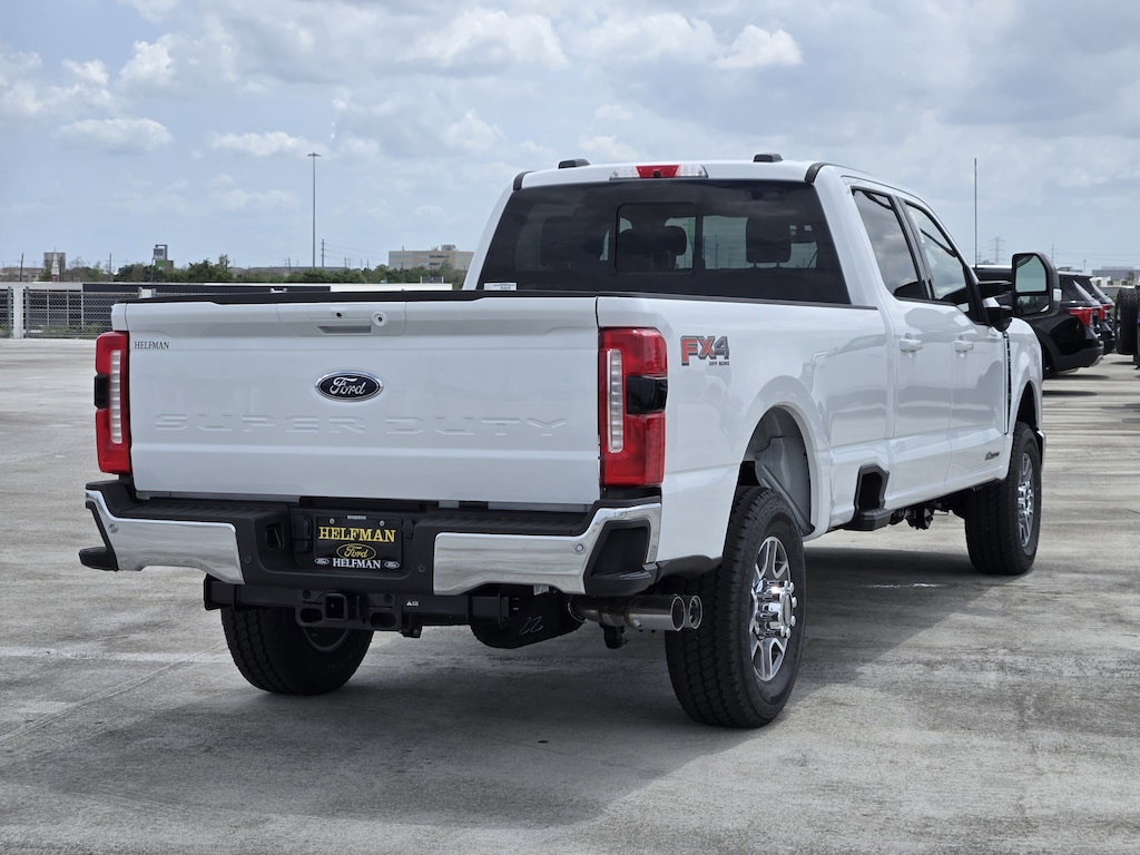 New 2026 Ford Super Duty F-350® Lariat® TRUCK