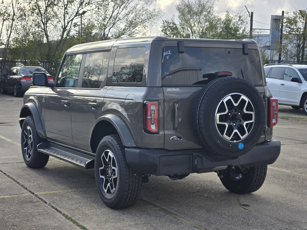 New 2025 Ford Bronco Outer Banks SUV
