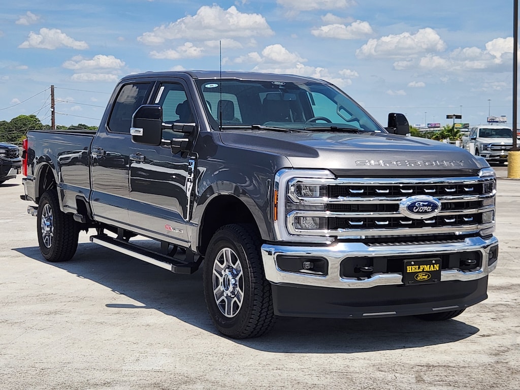 New 2026 Ford Super Duty F-350® Lariat® TRUCK