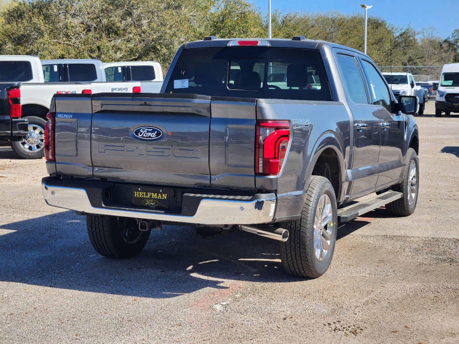 2025 Ford F-150 Lariat photo 3