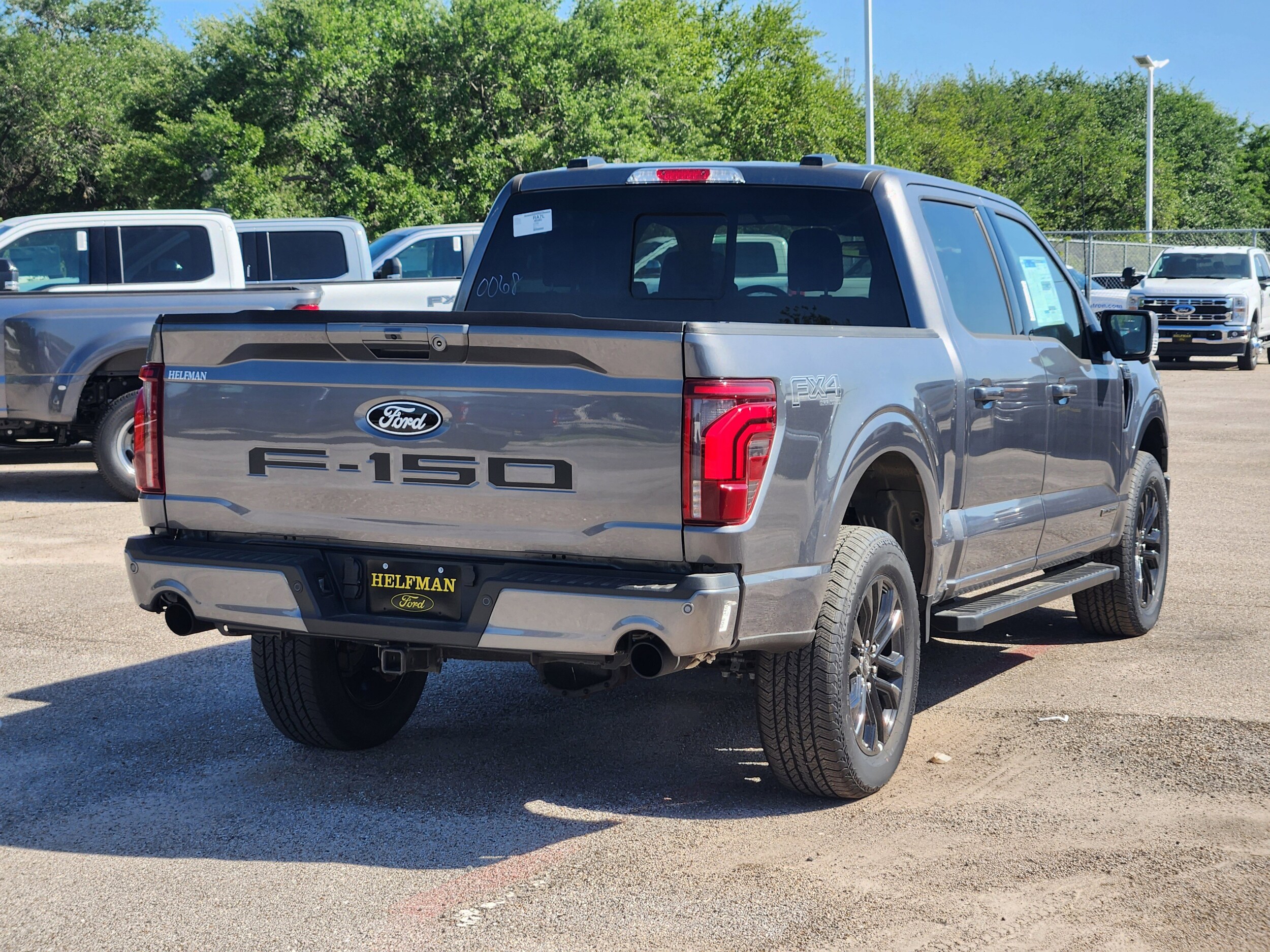 2025 Ford F-150 Lariat photo 3